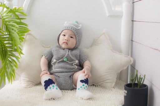 海北宝宝揉眼睛是怎么回事 海北宝宝揉眼睛是怎么回事